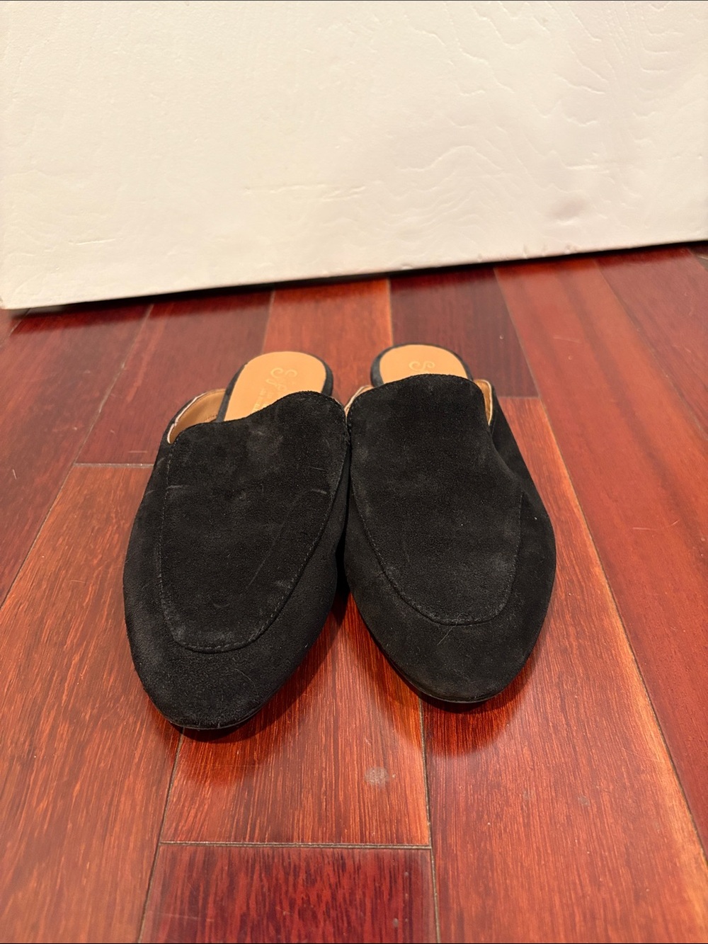 Seychelles Suede Between Us Flat Mules Black Suede Women’s Size 7.5 Leather - Picture 2 of 8